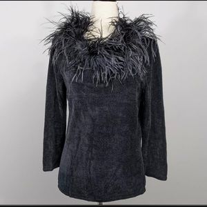NWT Valerie Stevens Cheyenne Soft Sweater with detachable feather collar!